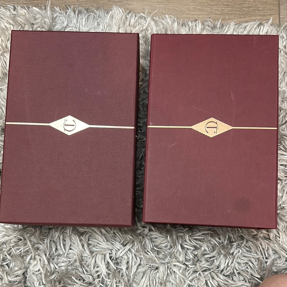 Charlotte tilbury Elegant Burgundy Box Set